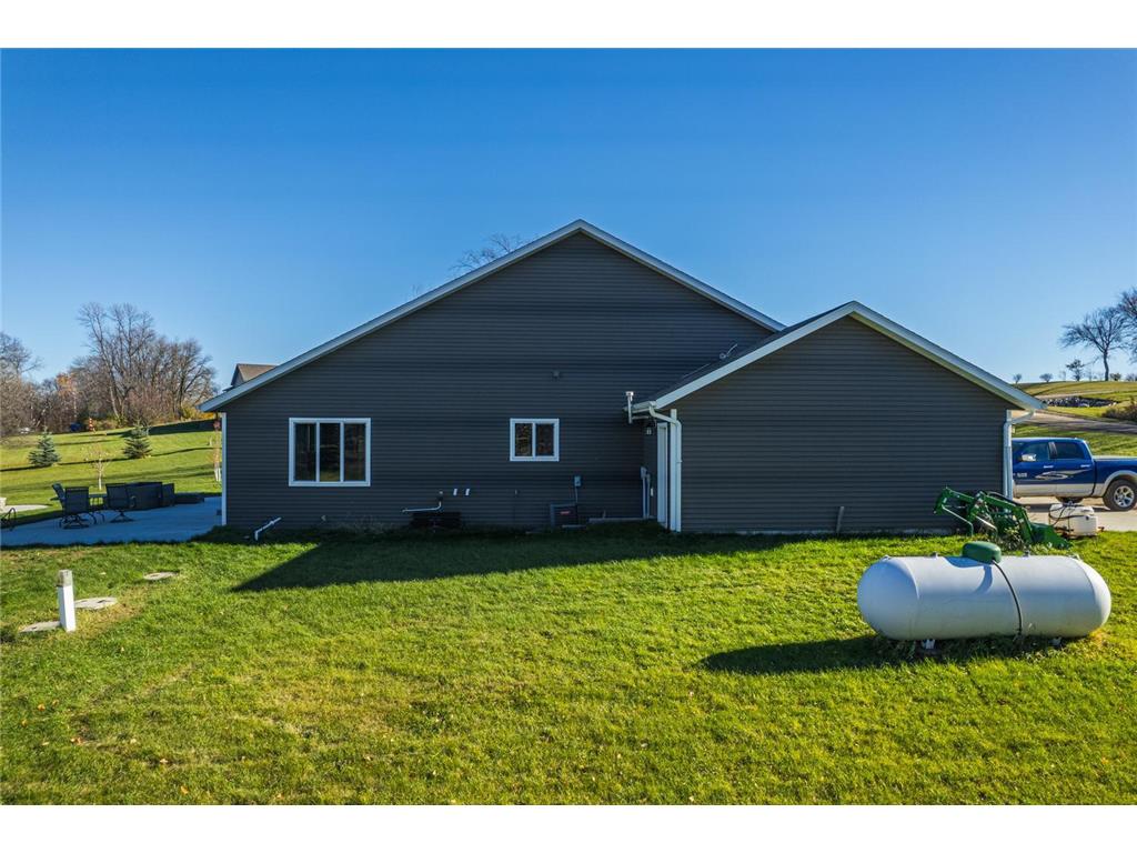 17303 Saylers Beach Road Lake Park MN 56554 - Stakke 6813048 image17