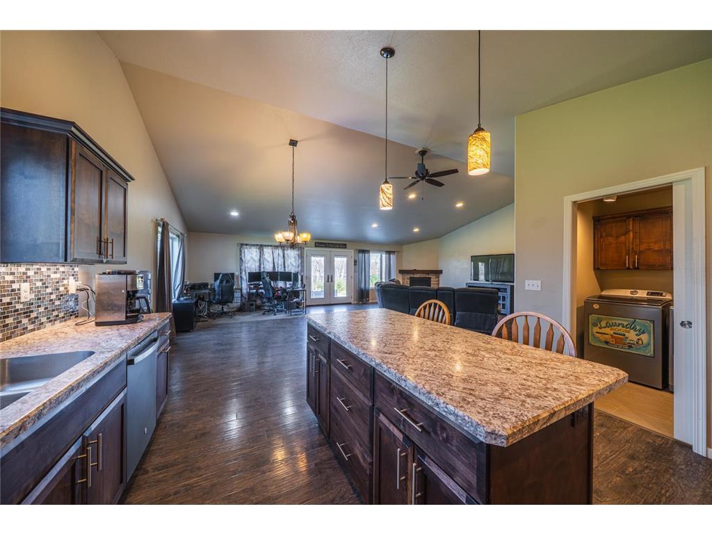 17303 Saylers Beach Road Lake Park MN 56554 - Stakke 6813048 image5