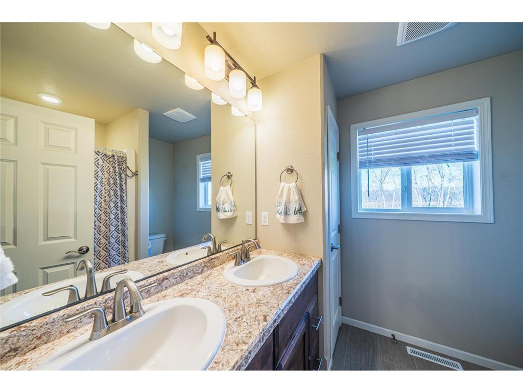 17303 Saylers Beach Road Lake Park MN 56554 - Stakke 7017575 image10