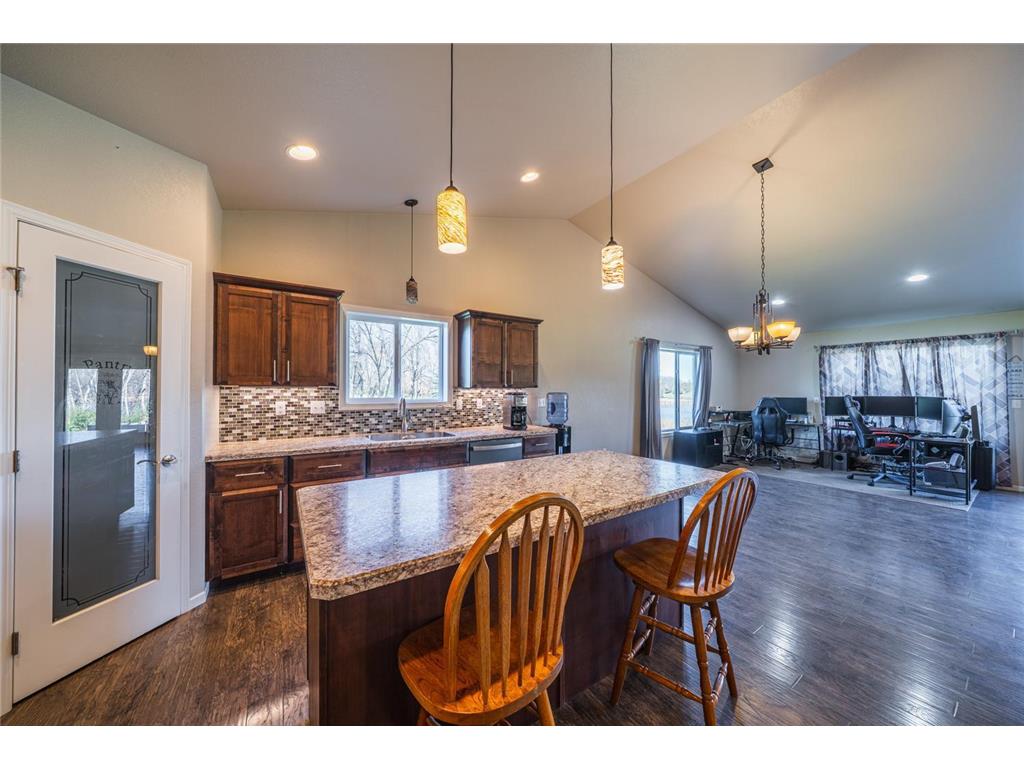 17303 Saylers Beach Road Lake Park MN 56554 - Stakke 7017575 image4