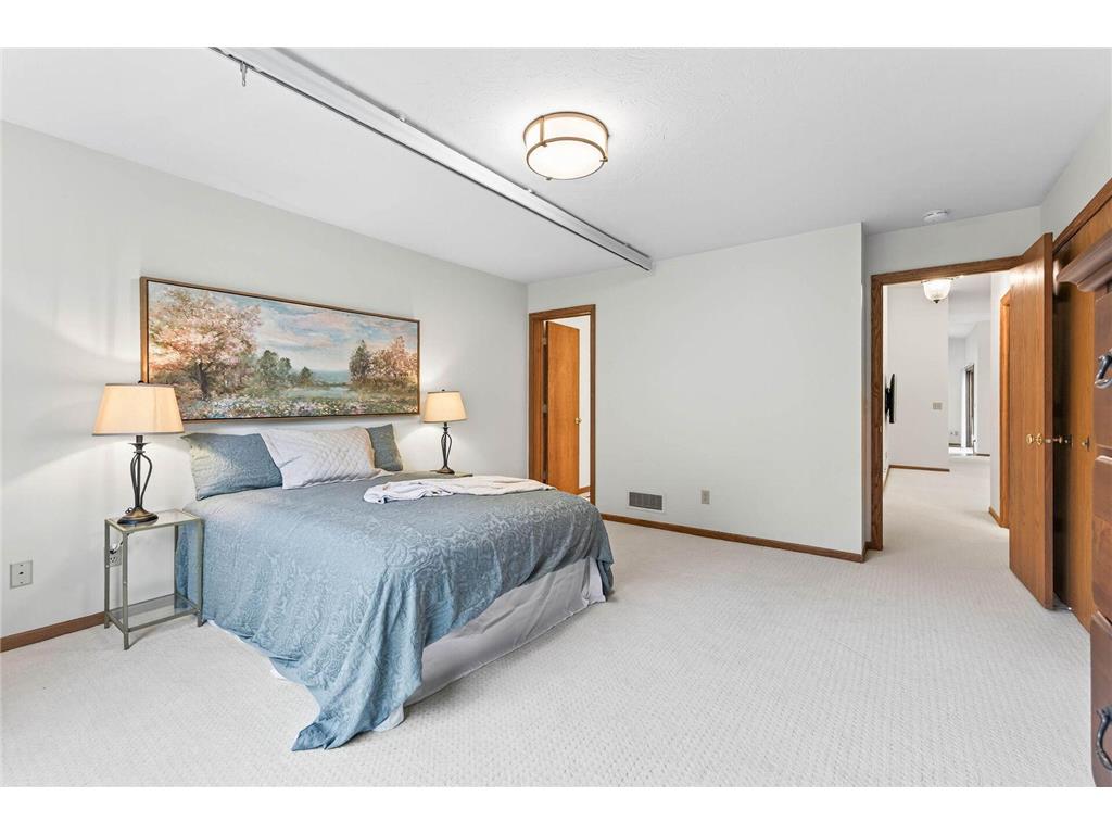 1731 Donegal Drive Woodbury MN 55125 6808593 image18