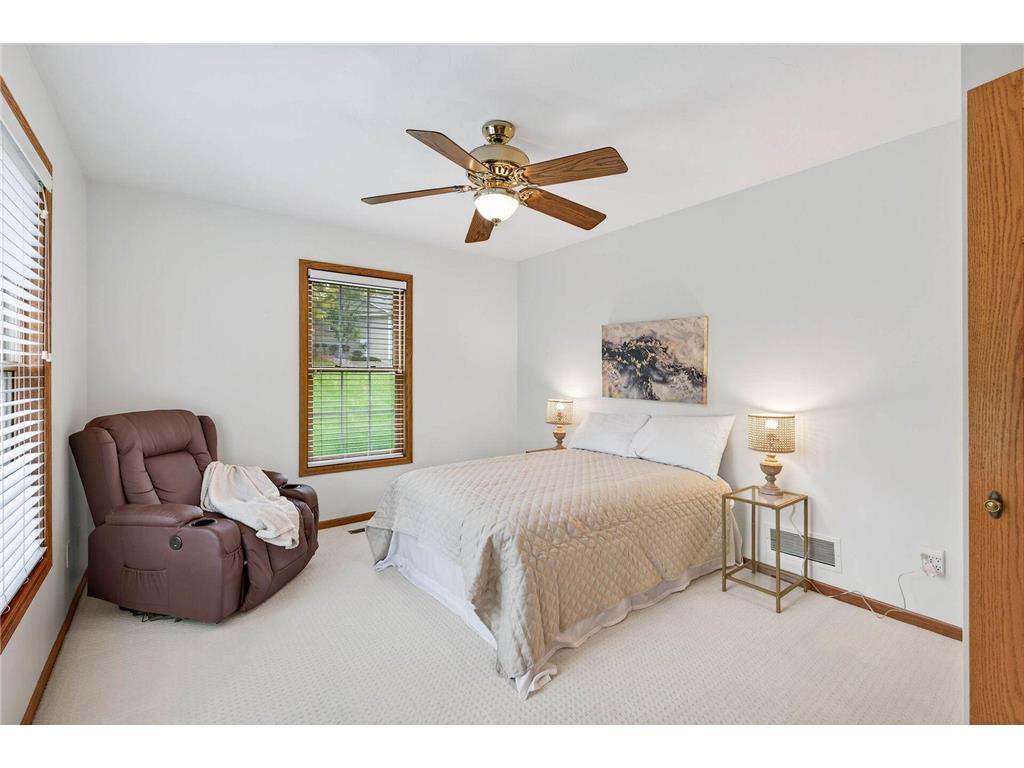 1731 Donegal Drive Woodbury MN 55125 6808593 image25