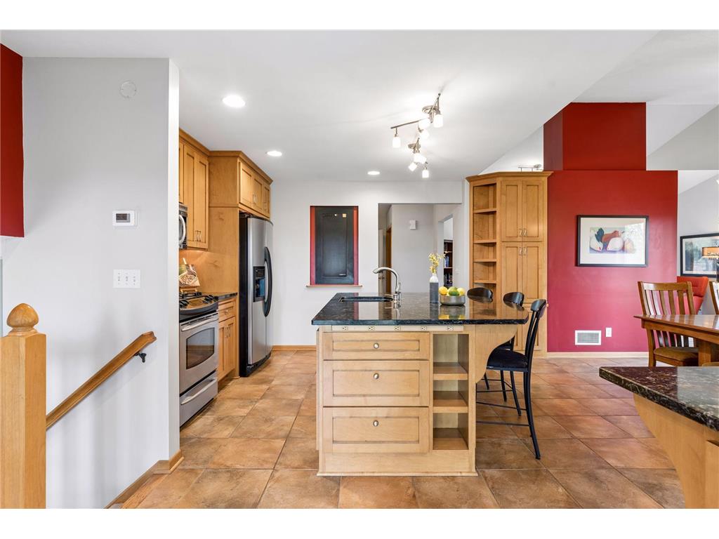 1731 Oakways Street Minnetonka MN 55391 6825469 image19