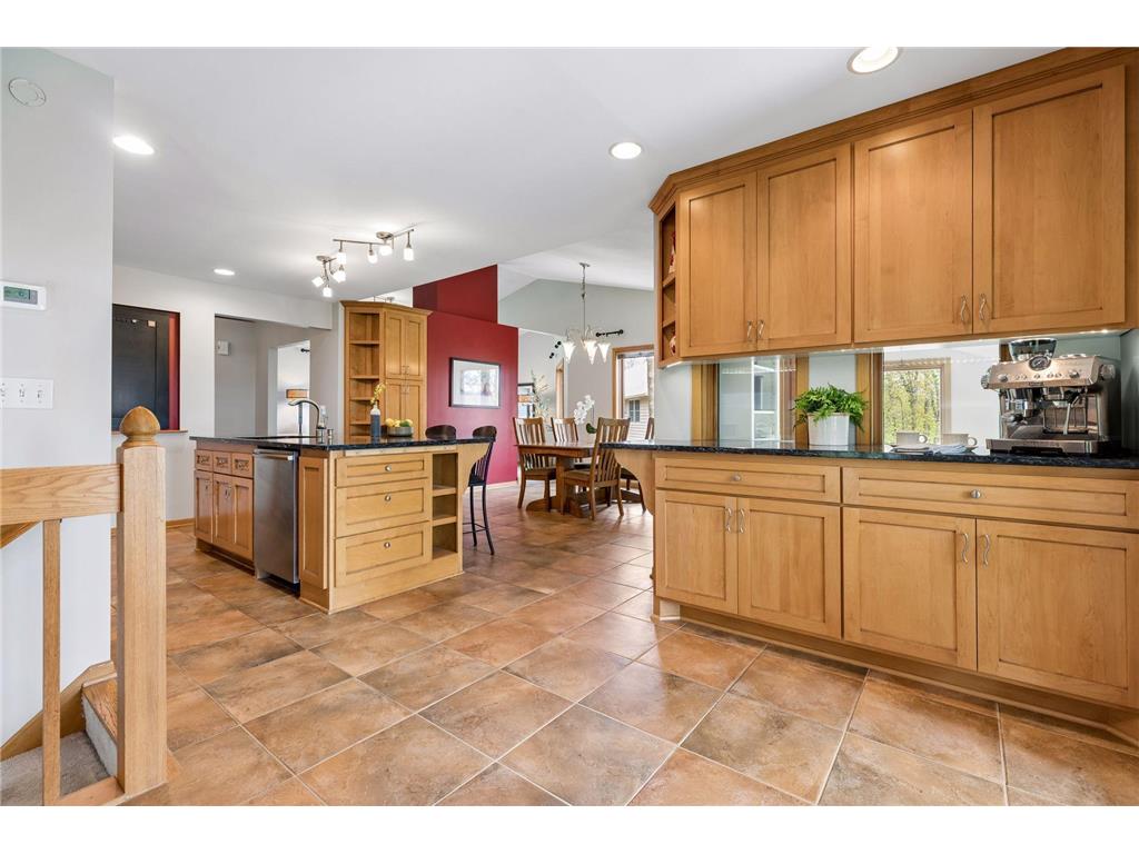1731 Oakways Street Minnetonka MN 55391 6825469 image20