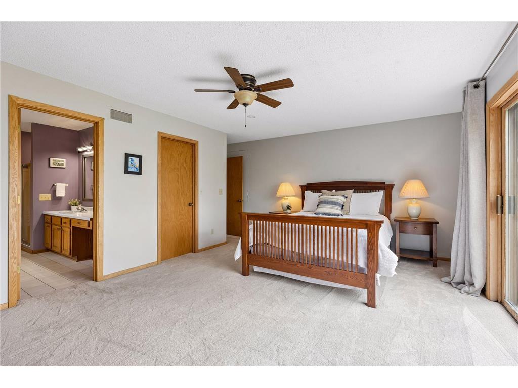 1731 Oakways Street Minnetonka MN 55391 6825469 image38