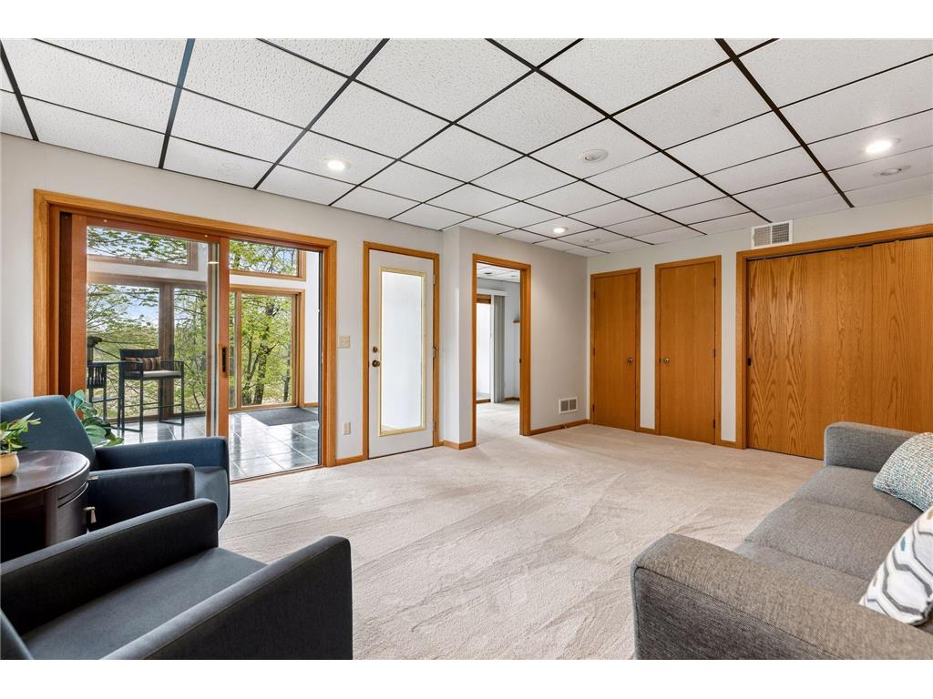 1731 Oakways Street Minnetonka MN 55391 6825469 image48