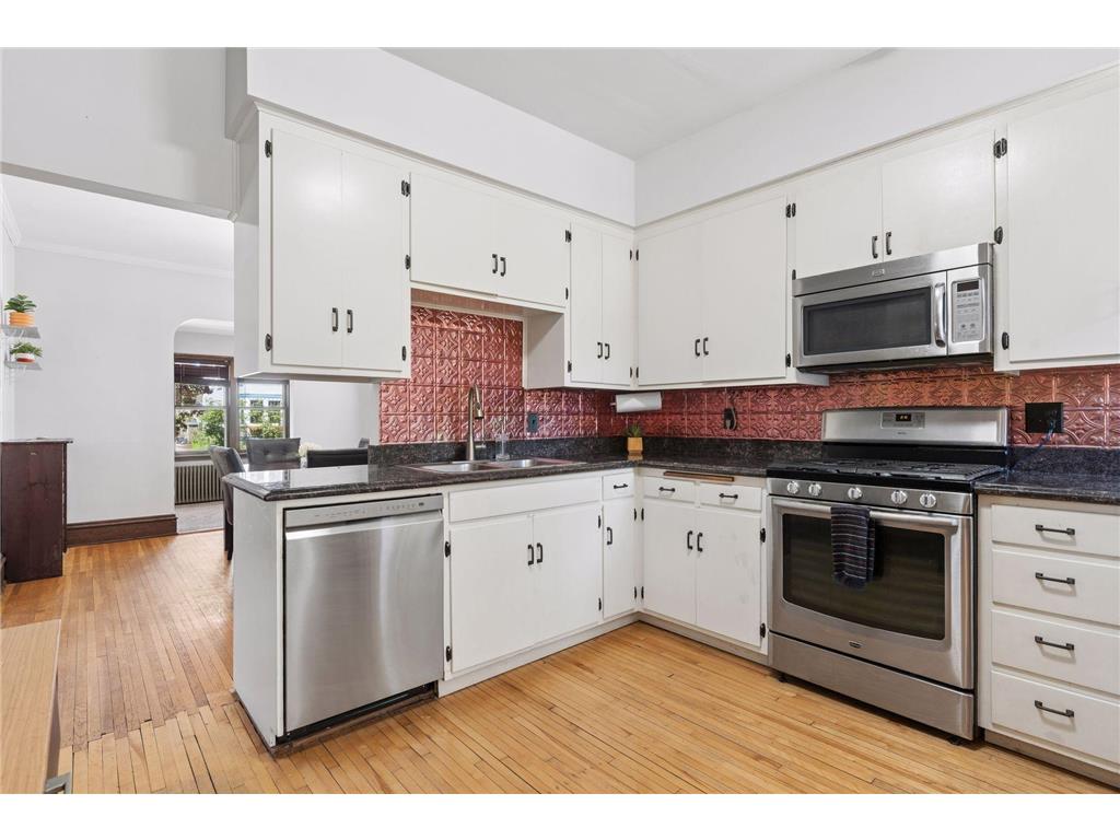 1732 Hague Avenue Saint Paul MN 55104 7074371 image11