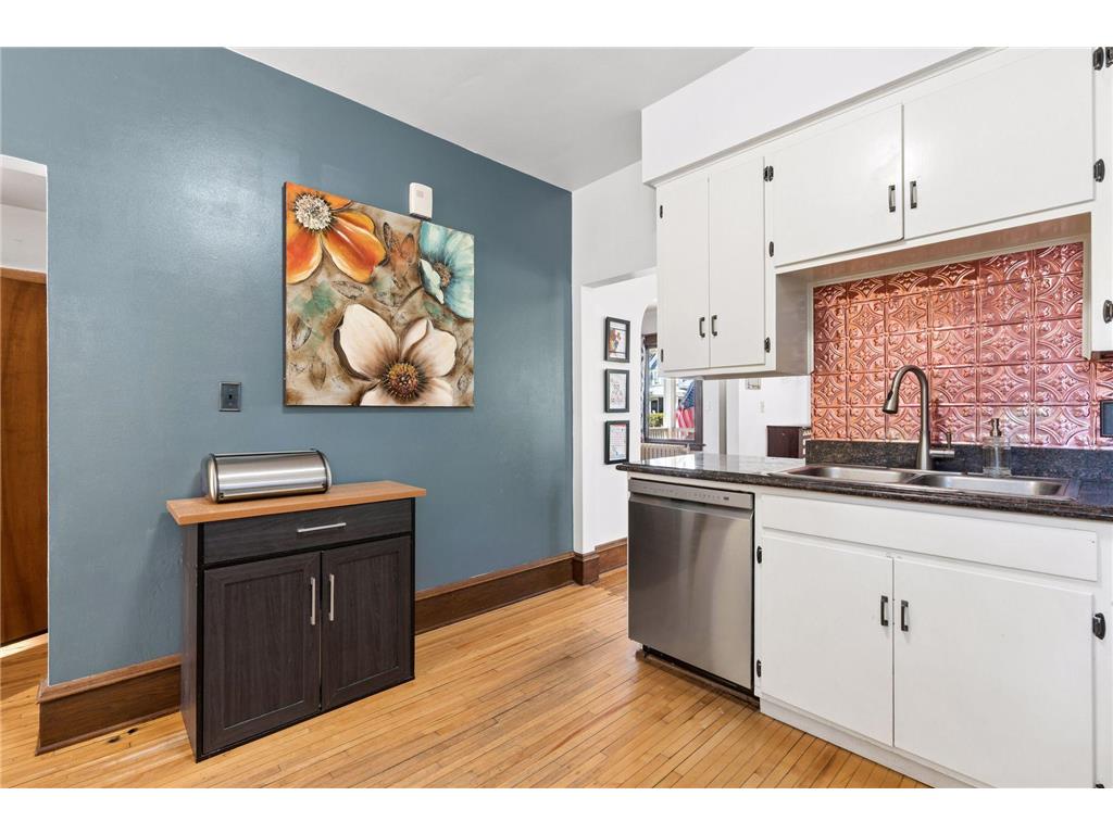 1732 Hague Avenue Saint Paul MN 55104 7074371 image12