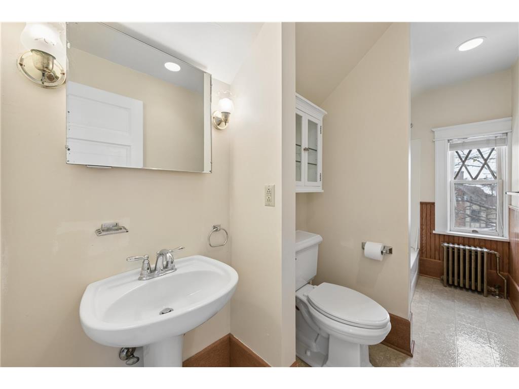 1732 Summit Avenue Saint Paul MN 55105 7046206 image24