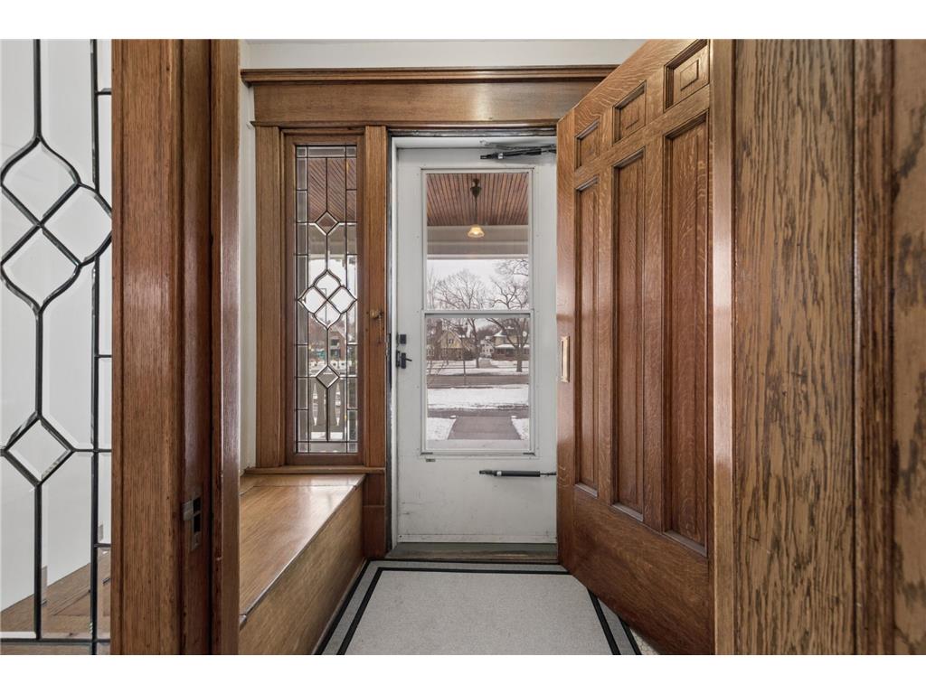 1732 Summit Avenue Saint Paul MN 55105 7046206 image31
