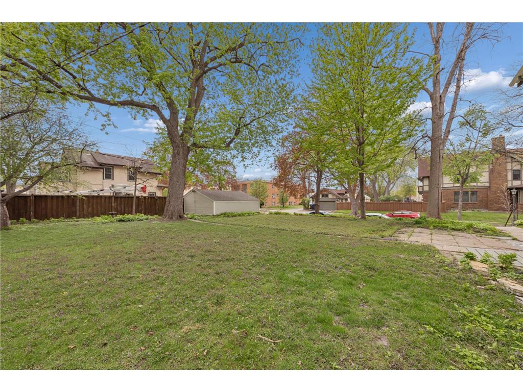 1732 Summit Avenue Saint Paul MN 55105 7046206 image35