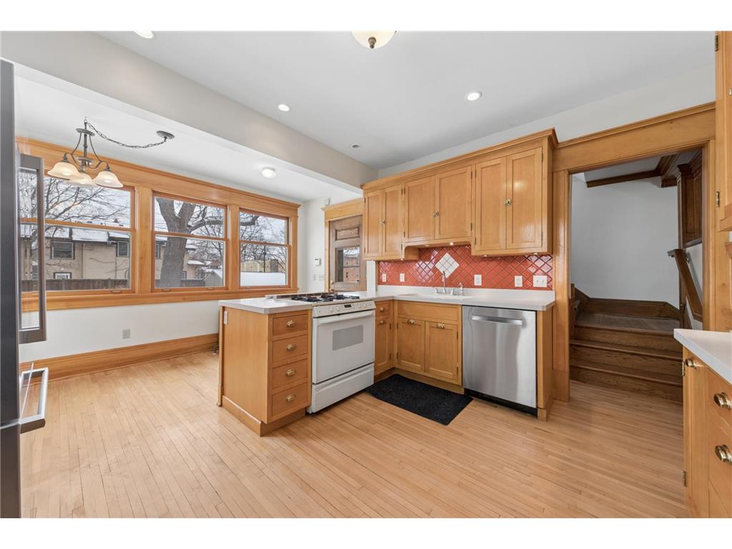 1732 Summit Avenue Saint Paul MN 55105 7046206 image9