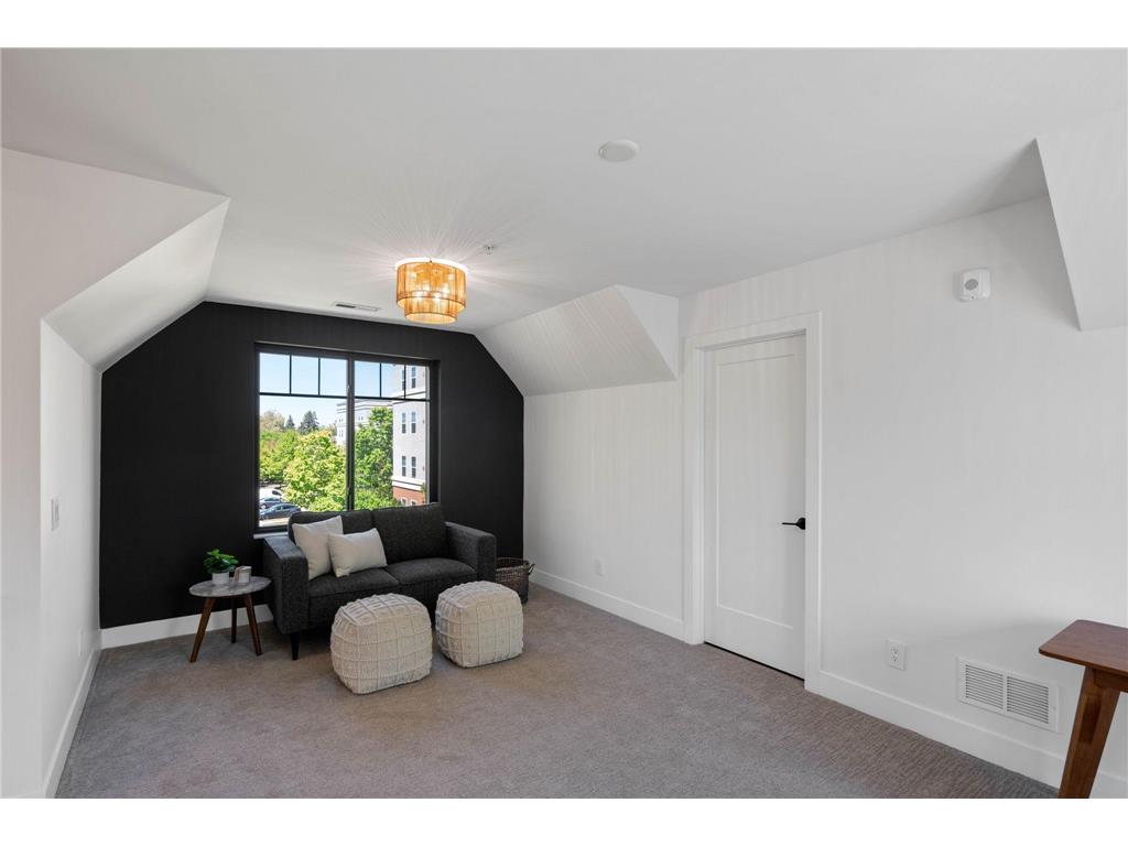 1733 3rd Street NE Minneapolis MN 55413 7075493 image41