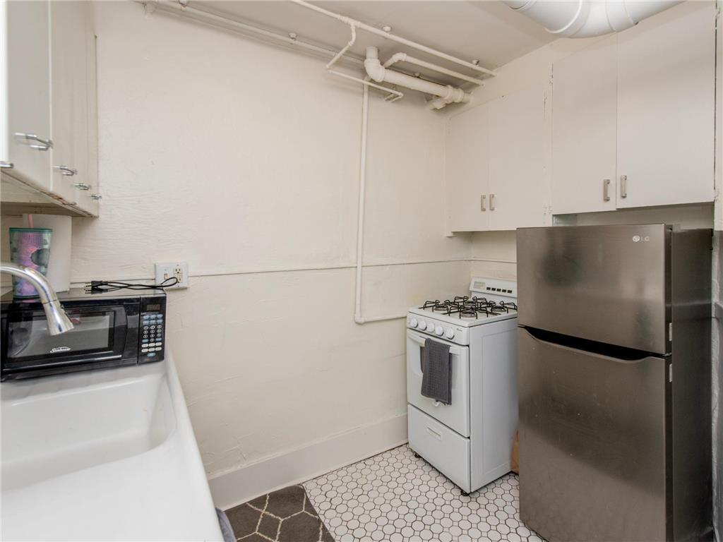 1733 Selby Avenue Saint Paul MN 55104 7037701 image20