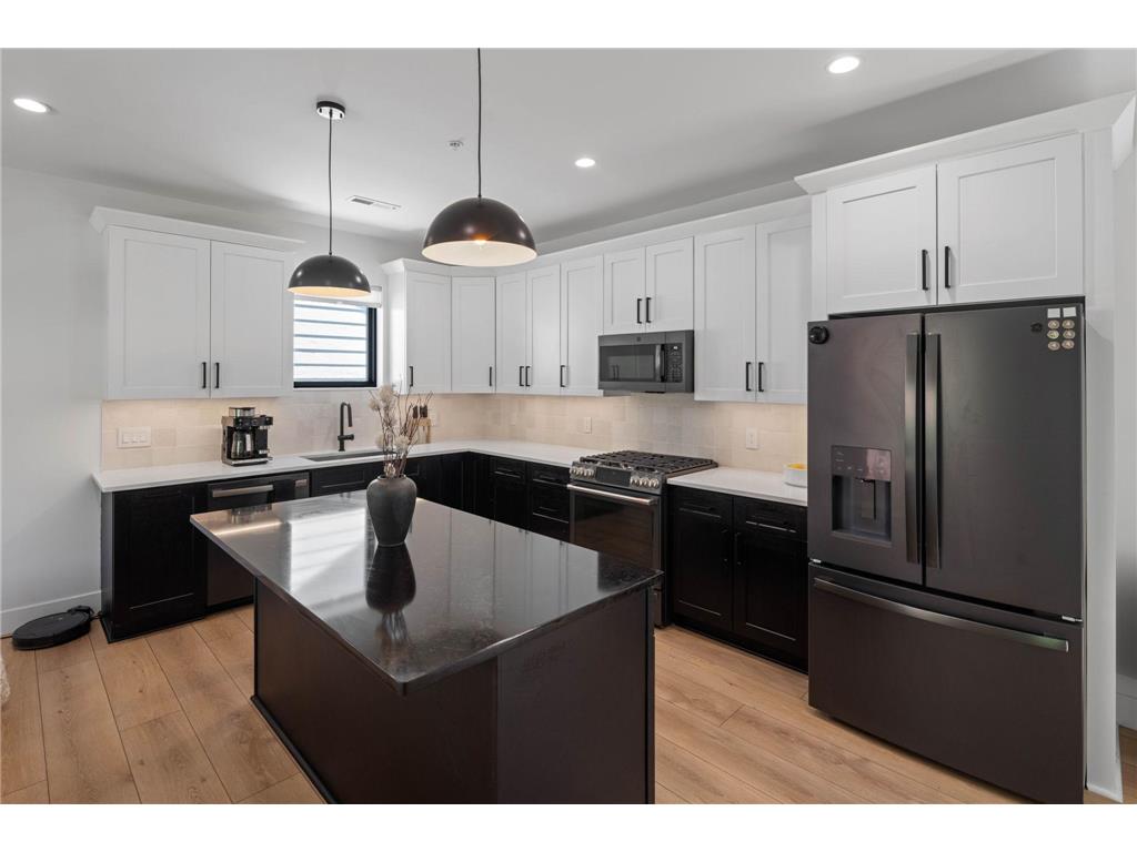 1735 3rd Street NE Minneapolis MN 55413 7075385 image6