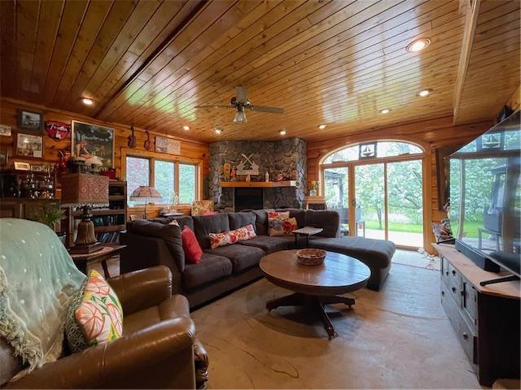 1735 Highway 12 Two Harbors MN 55616 7072048 image8