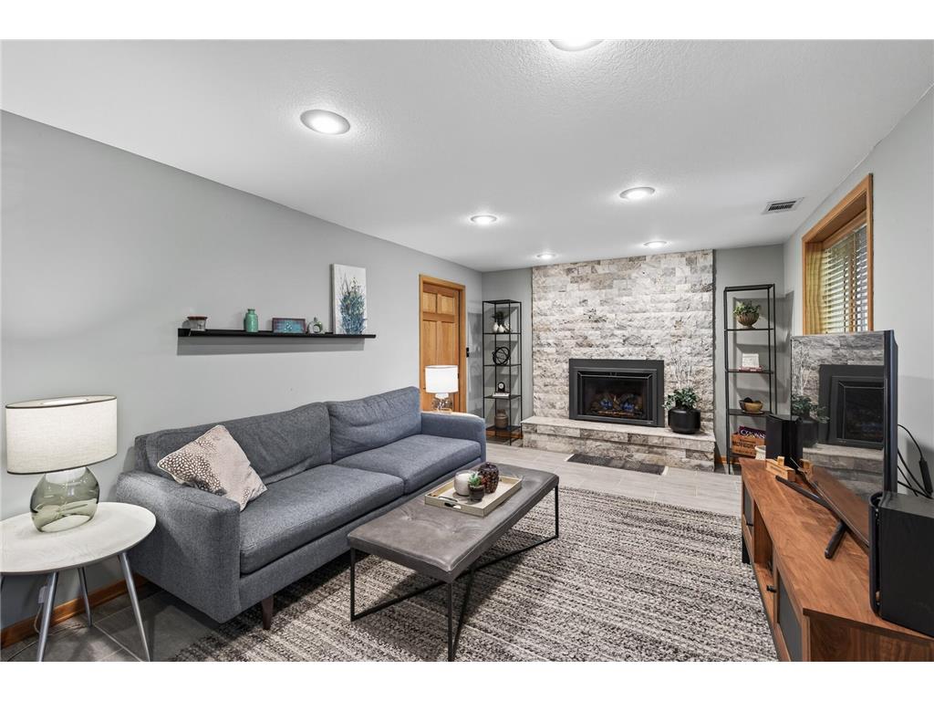 17351 Barberry Circle Eden Prairie MN 55346 7096102 image19