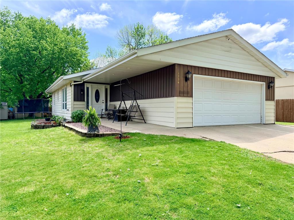 1736 Douglas Avenue Worthington MN 56187 7078018 image1