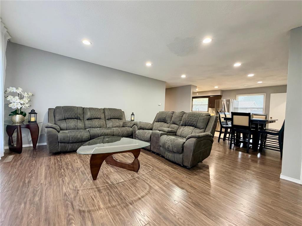1736 Douglas Avenue Worthington MN 56187 7078018 image3