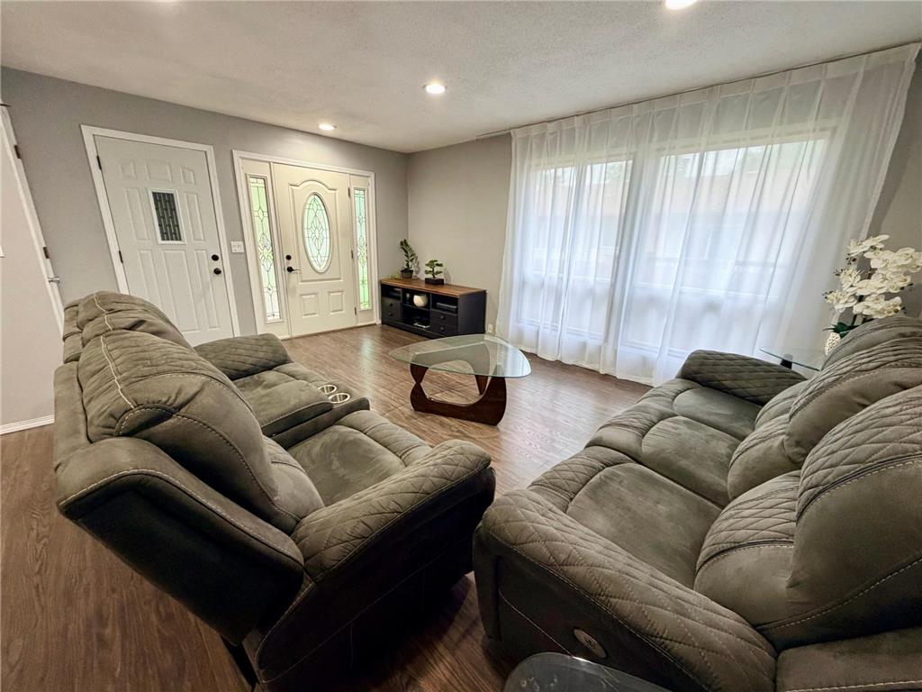 1736 Douglas Avenue Worthington MN 56187 7078018 image5