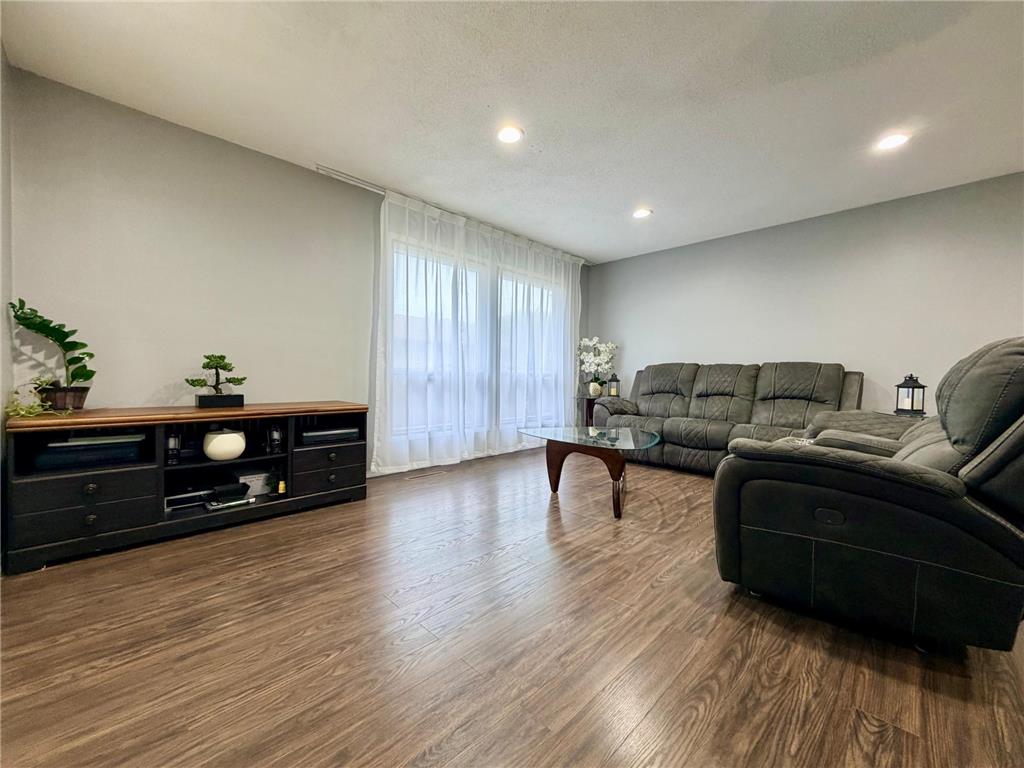 1736 Douglas Avenue Worthington MN 56187 7078018 image6