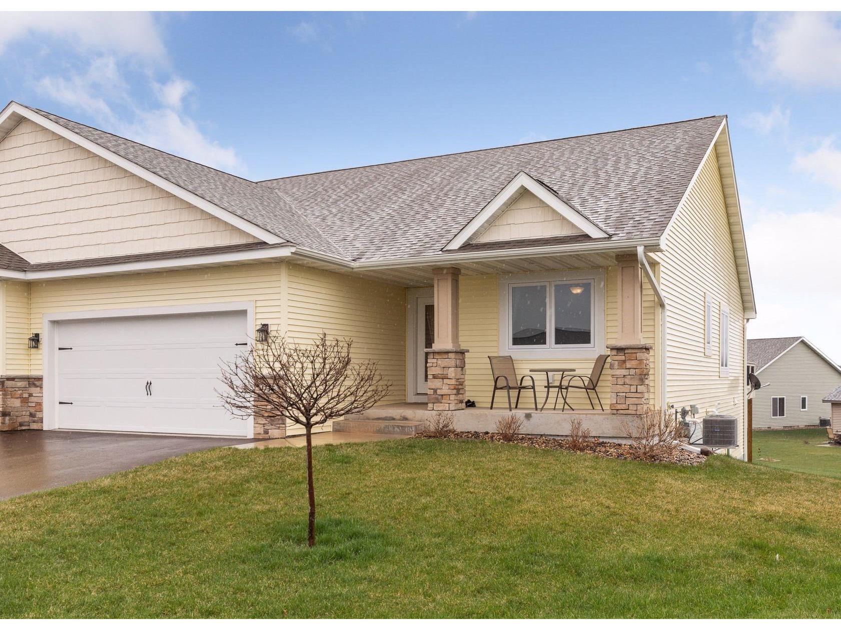 1736 Ducktail Court, New Richmond, WI 54017 MLS 5737994 Edina Realty