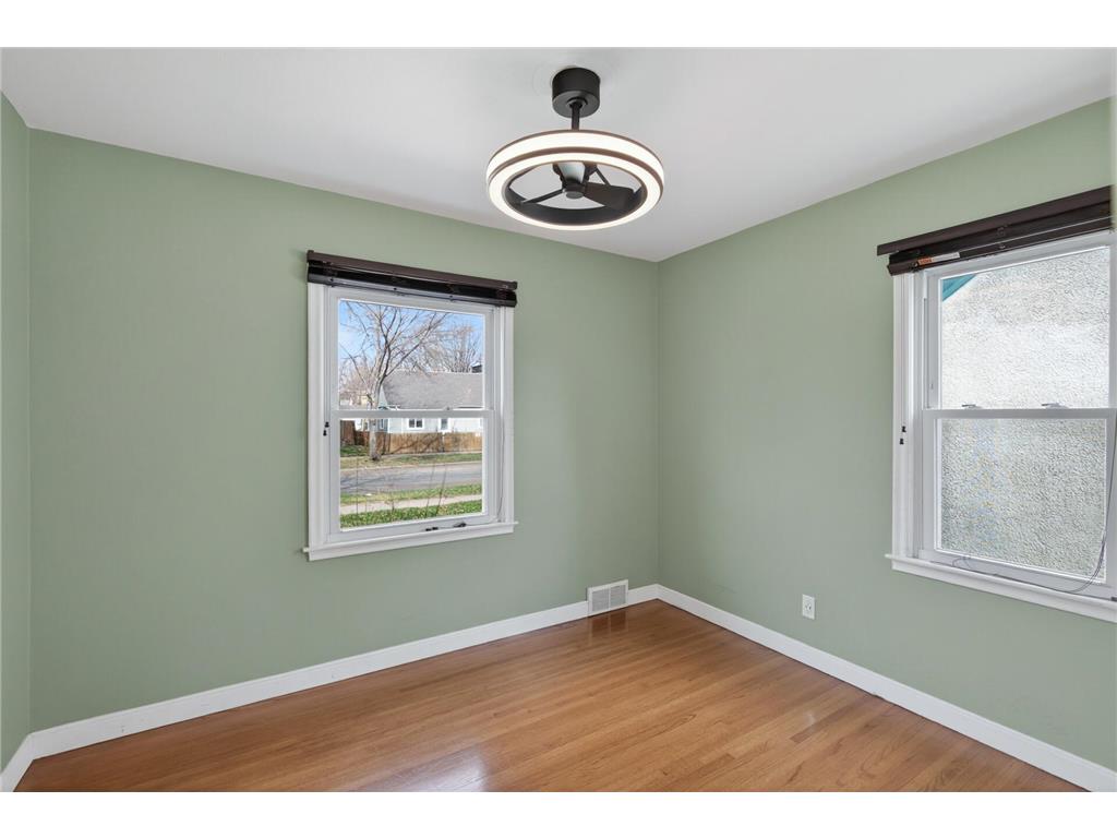 1736 Montana Avenue E Saint Paul MN 55106 7046266 image10