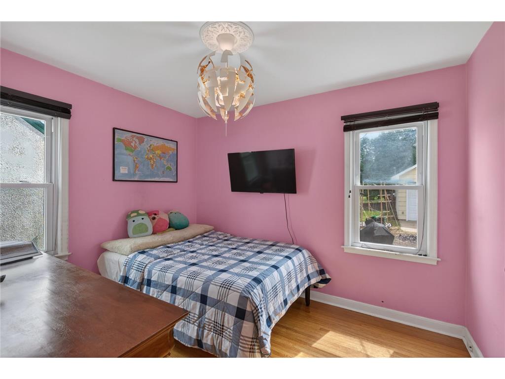 1736 Montana Avenue E Saint Paul MN 55106 7046266 image11