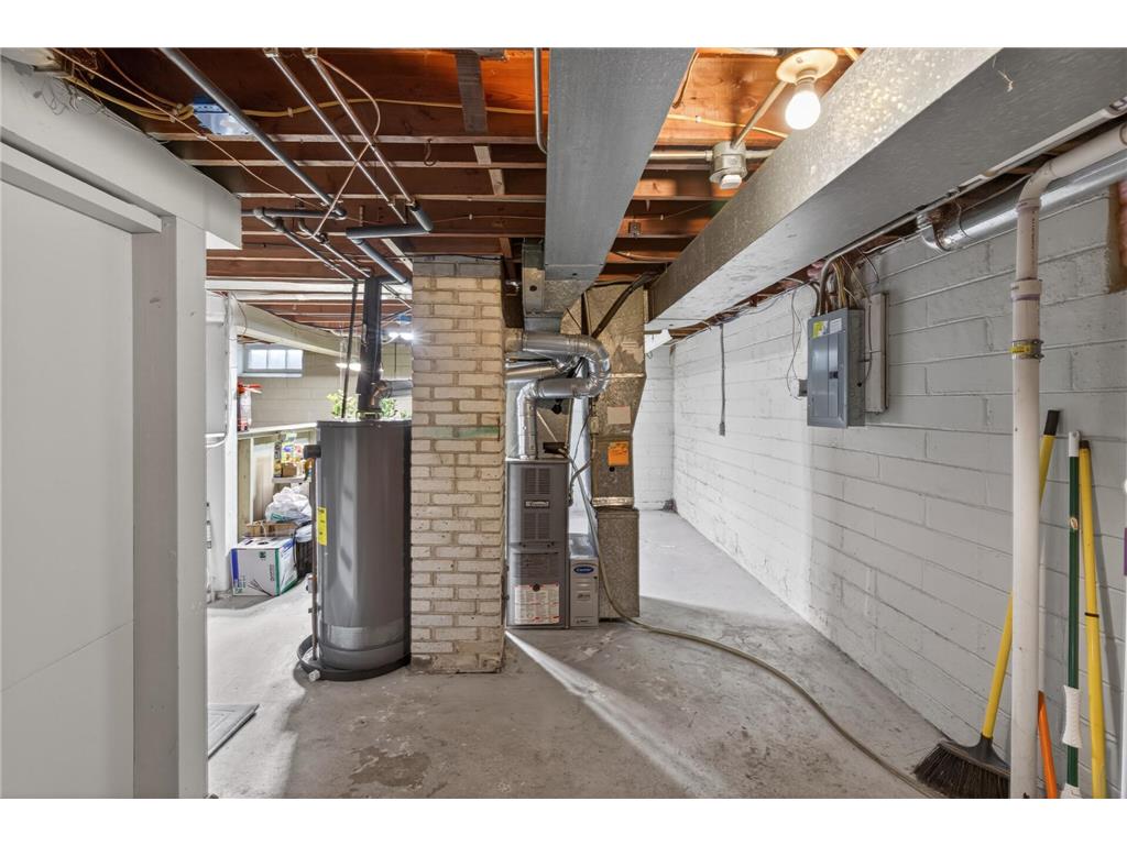 1736 Montana Avenue E Saint Paul MN 55106 7046266 image17