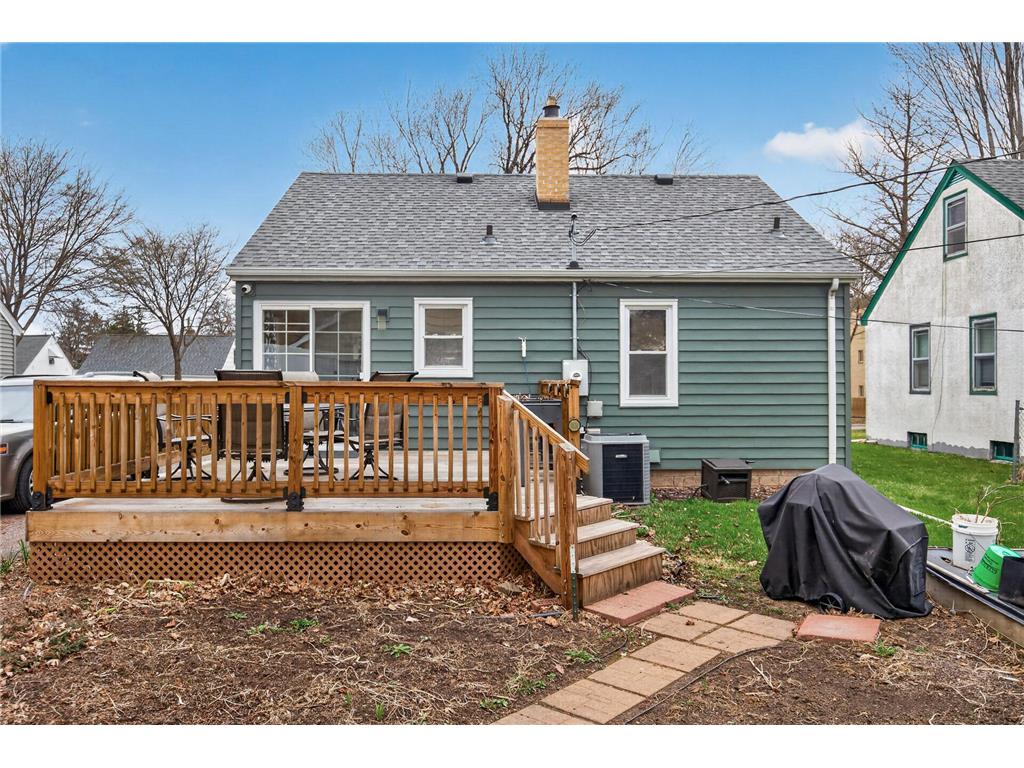 1736 Montana Avenue E Saint Paul MN 55106 7046266 image27