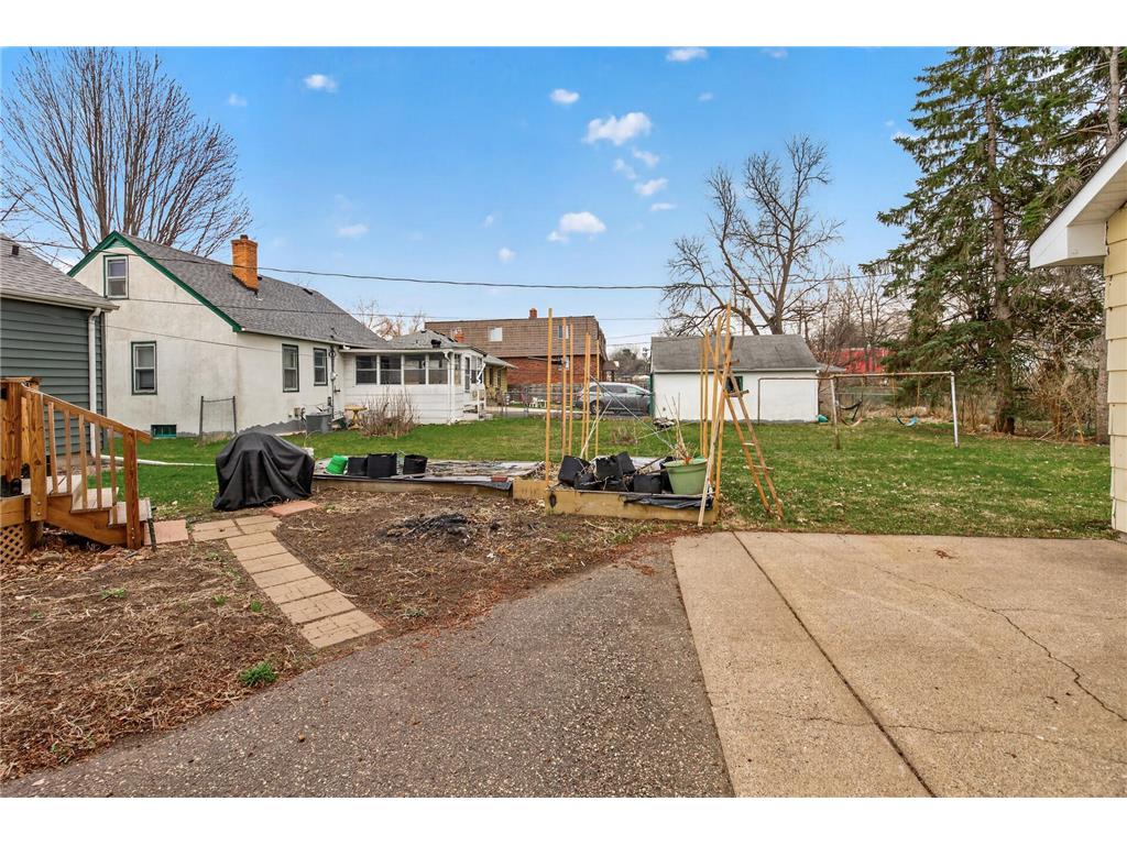 1736 Montana Avenue E Saint Paul MN 55106 7046266 image30