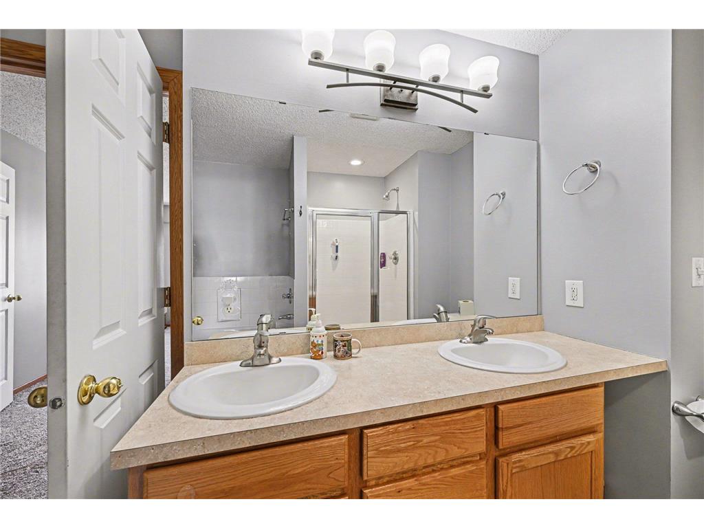 1737 Philipp Drive Shakopee MN 55379 7072308 image16
