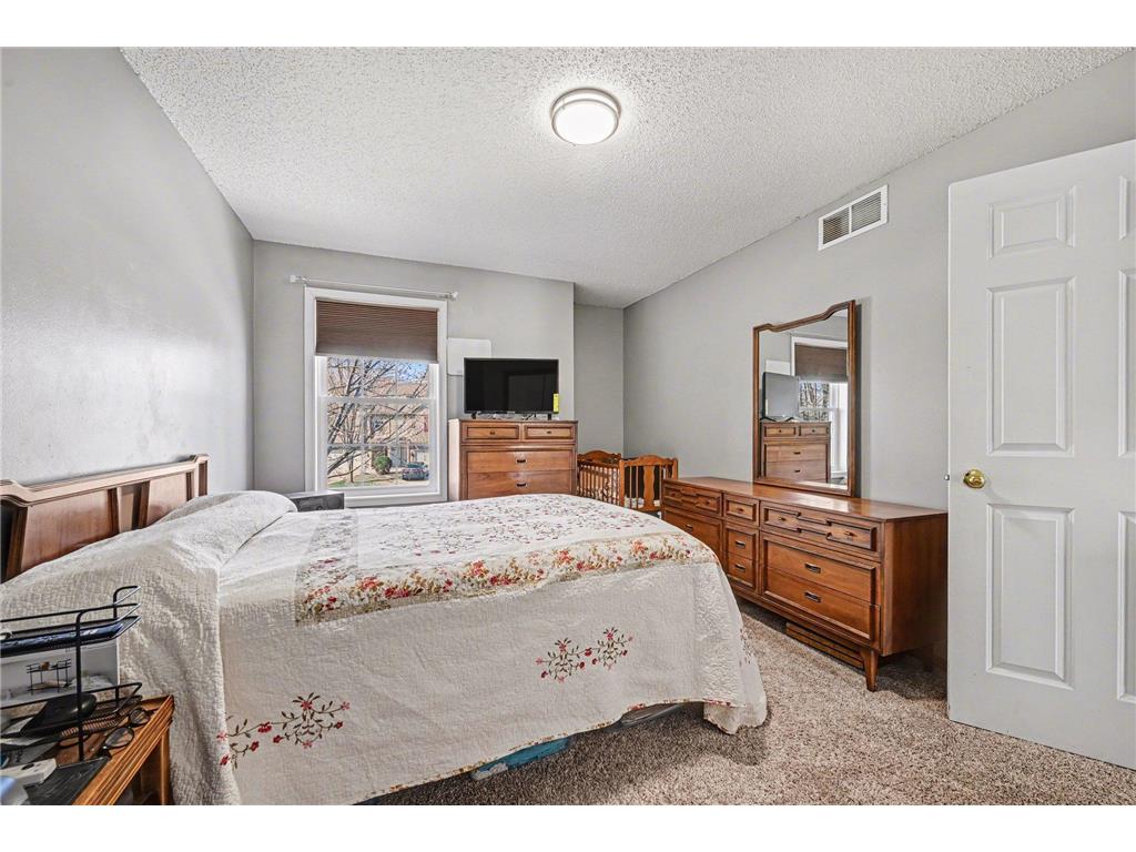 1737 Philipp Drive Shakopee MN 55379 7072308 image17