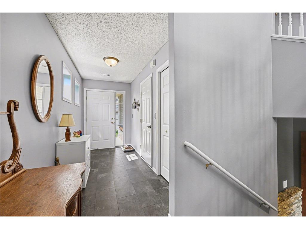 1737 Philipp Drive Shakopee MN 55379 7072308 image2