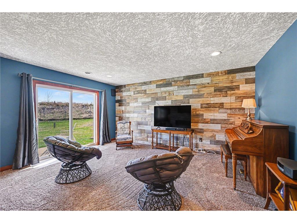 1737 Philipp Drive Shakopee MN 55379 7072308 image23