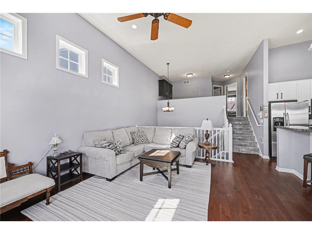 1737 Philipp Drive Shakopee MN 55379 7072308 image4