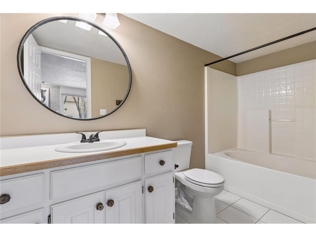 17377 80th Place N Maple Grove MN 55311 7061435 image17