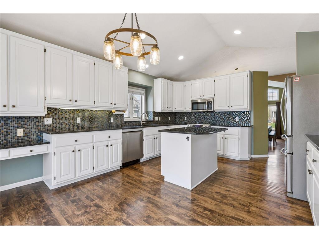 17377 80th Place N Maple Grove MN 55311 7061435 image6