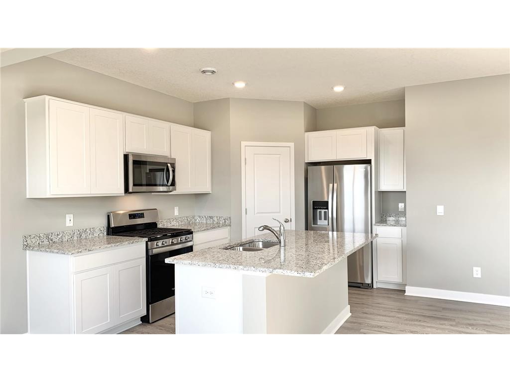 1738 Athens Terrace Shakopee MN 55379 6456478 image1