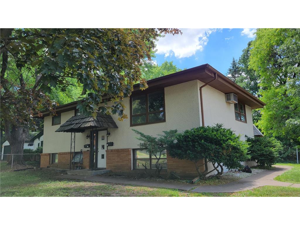 1738 Hawthorne Avenue E Saint Paul MN 55106 6427843 image1