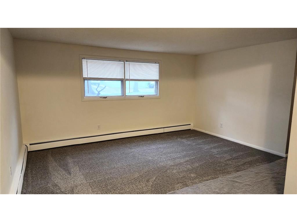 1738 Hawthorne Avenue E #1 Saint Paul MN 55106 7085345 image2