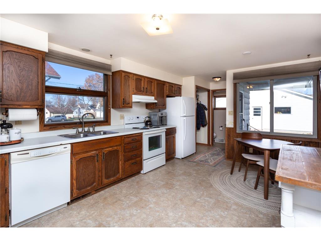 1738 W 6th Street Red Wing MN 55066 7010240 image8