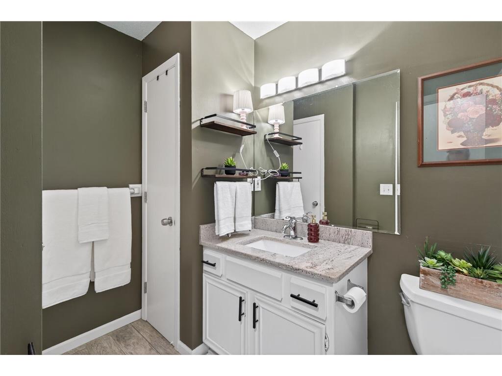 1738 Woodgate Lane Eagan MN 55122 7088483 image24