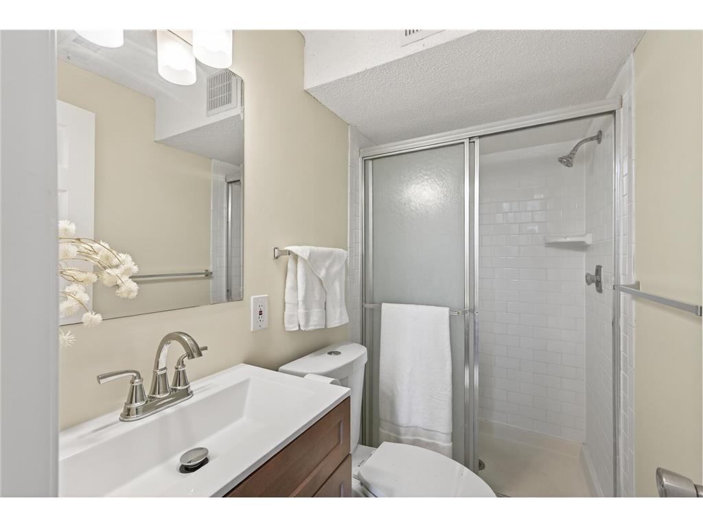 1738 Woodgate Lane Eagan MN 55122 7088483 image29