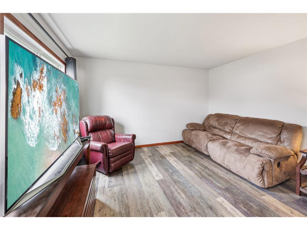 17385 142nd Street Young America Twp MN 55339 6816936 image6