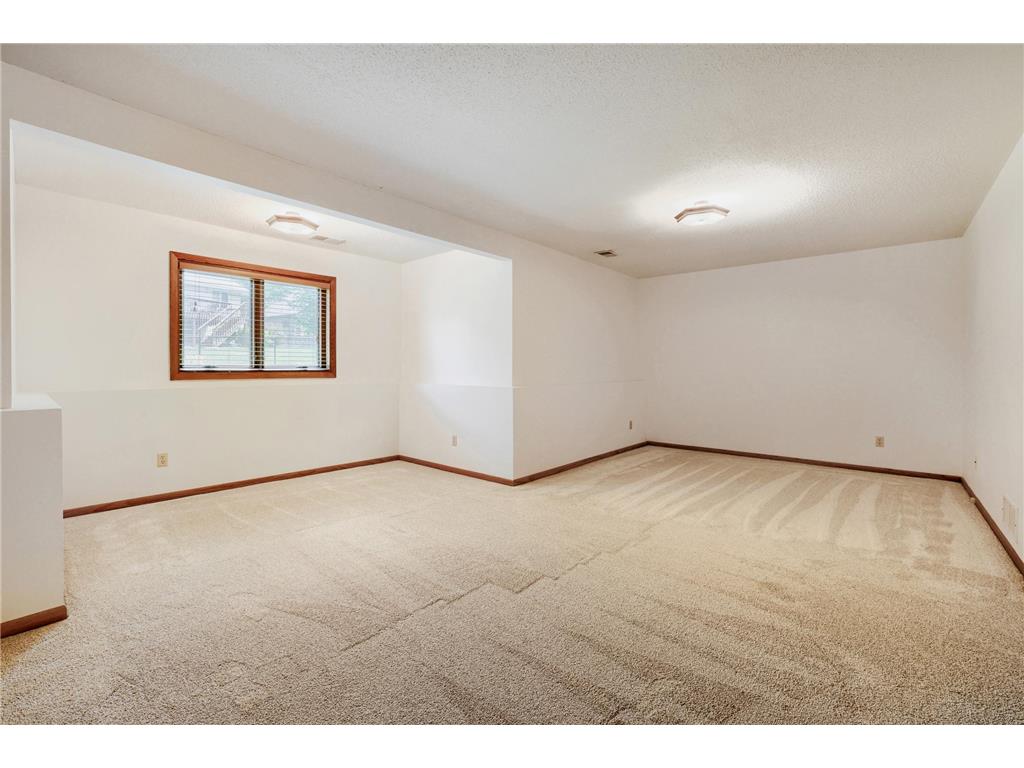 17390 Greenview Circle Lakeville MN 55044 7092676 image22