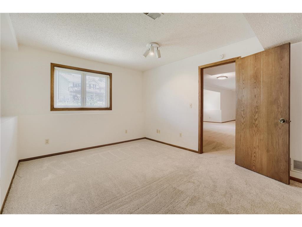 17390 Greenview Circle Lakeville MN 55044 7092676 image24