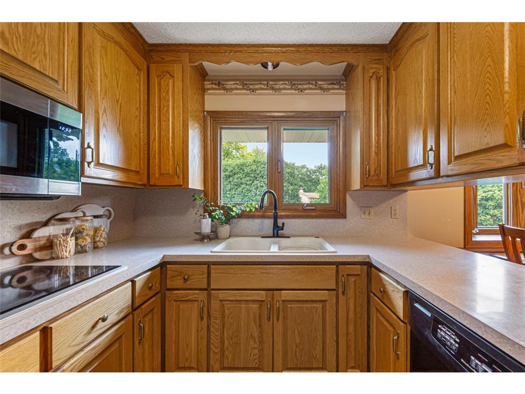174 Spring Valley Drive Bloomington MN 55420 7089350 image10