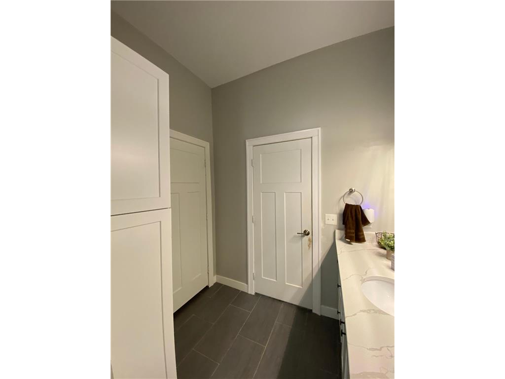 1740 Bay Oaks Drive Albert Lea MN 56007 6778473 image32