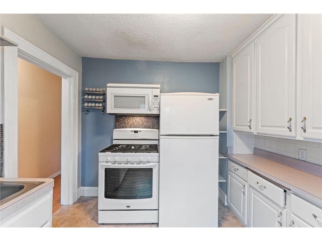 1740 English Street Maplewood MN 55109 6803965 image3